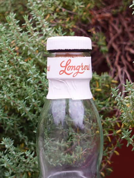Longrow Peated cap seal