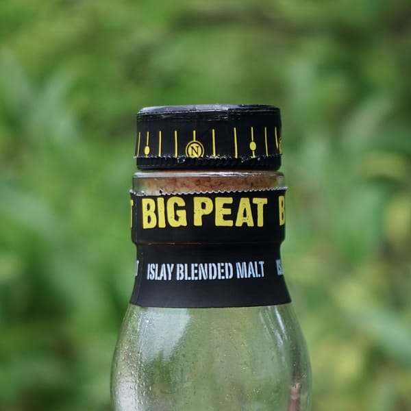 Douglas Laing's Big Peat neck seal detail