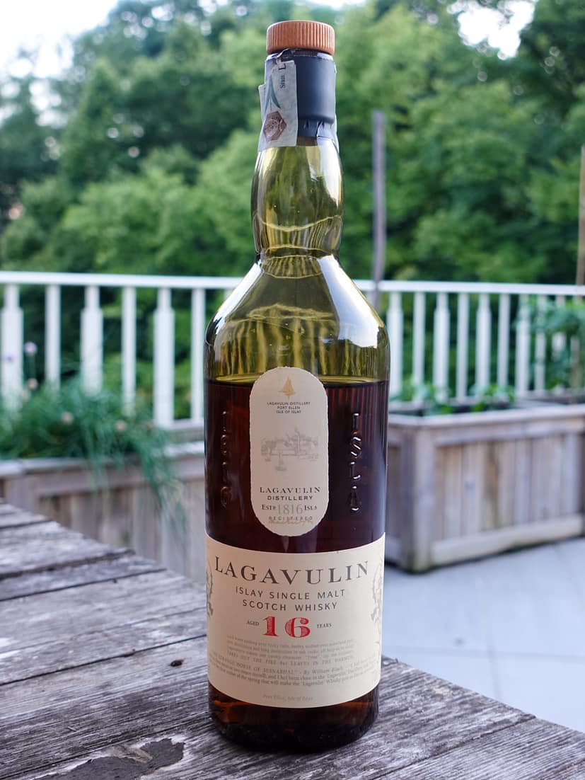 The Fork in the Road: Lagavulin 16 Review - The Road to Dram