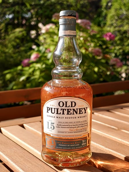 Teenage Whisky Kicks: Old Pulteney 15 Year Old Review - The Road
