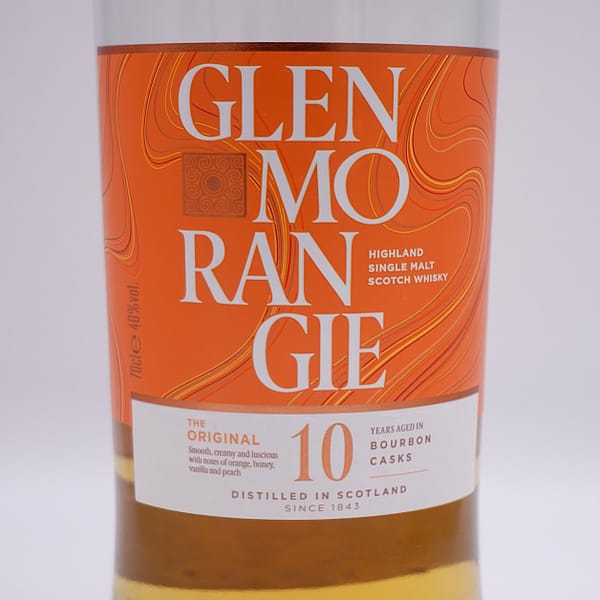 Picture of the newly (2022) redesigned Glenmornagie 10 orange label