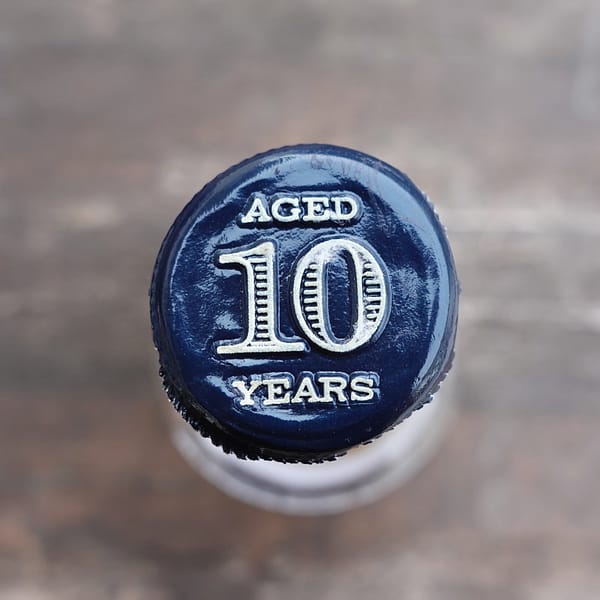 Detail of the Glencadam 10 year old cap, showing the embossed writing "Aged 10 years"