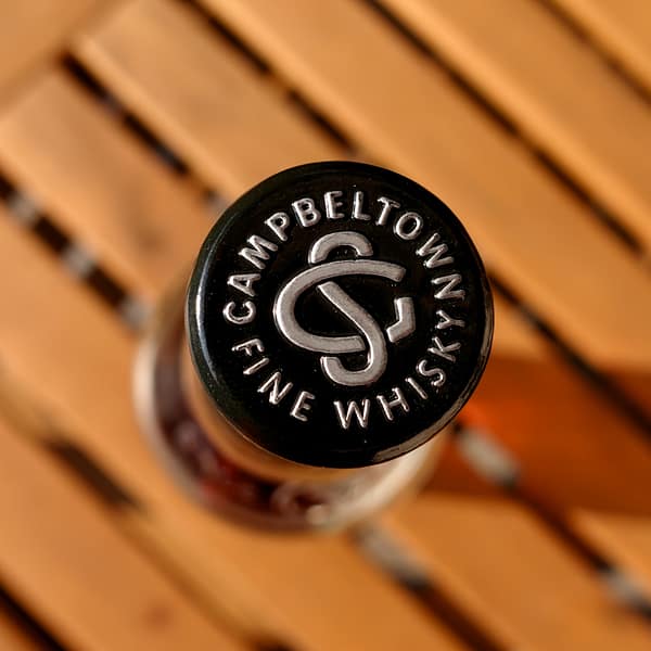Glen Scotia 15 year old bottle, showing the sigil of the distillery