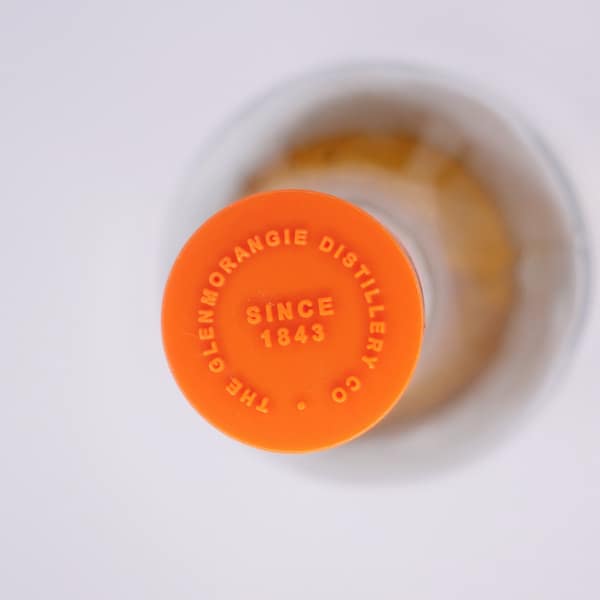 Glenmorangie 10 orange cap detail