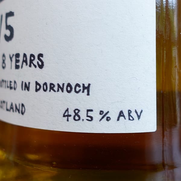 Thompson Bro.s SRV5 Blended Malt Scotch label detail showing the 48.5% ABV