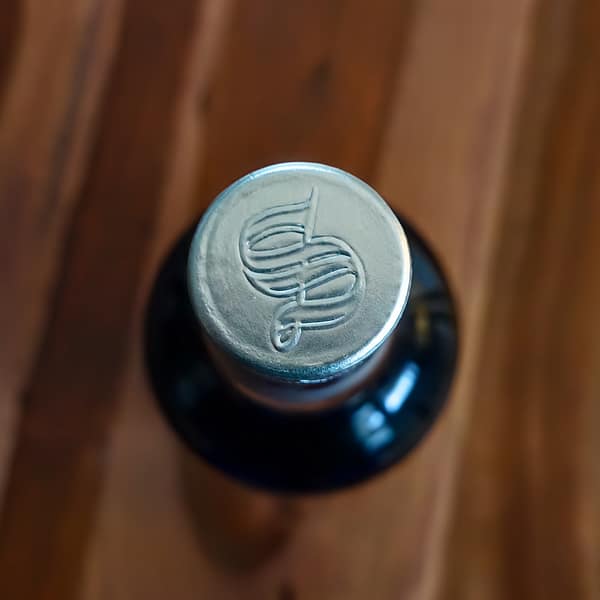 Signatory Vintage Edradour 2013 10 yo cap seal showing Signatory's gothic "S" logo