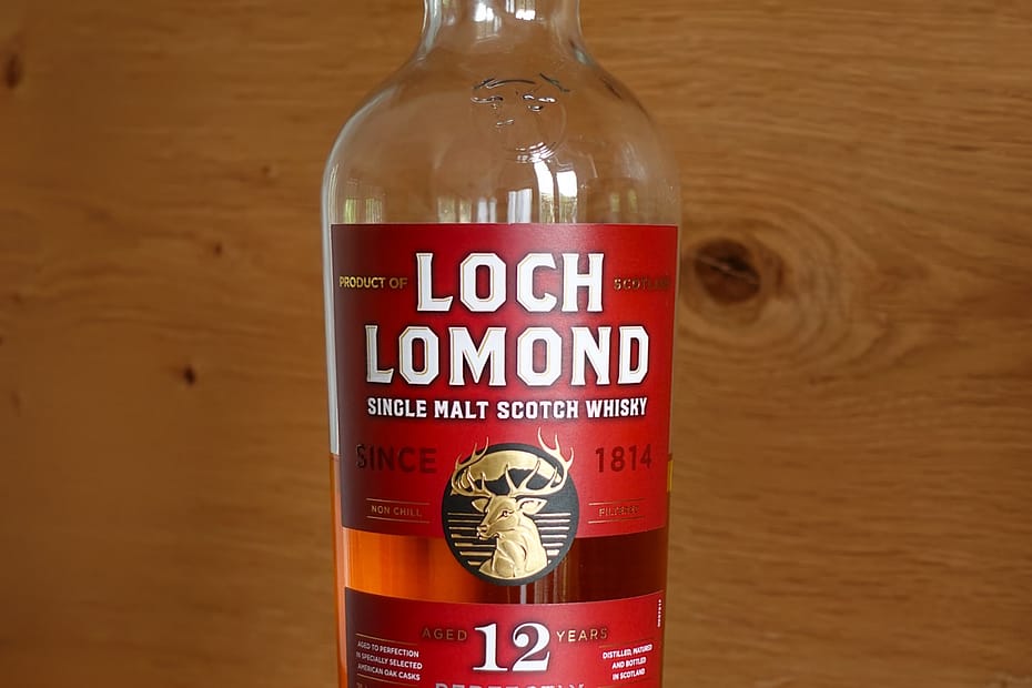 Bottle of Loch Lomond 12 Perfectly Balanced