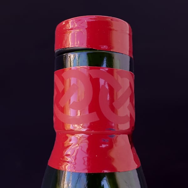 Ardbeg Wee Beastie 5 year old red cap seal detail
